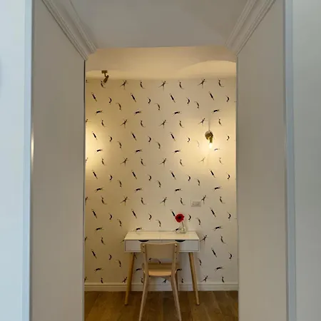 5 Urban Garden House Apartment *