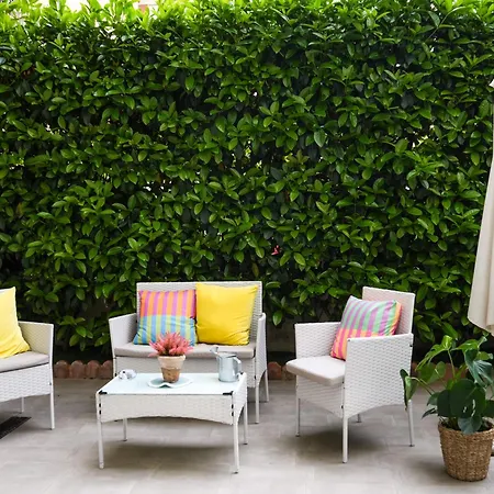 5 Urban Garden House Апартаменты